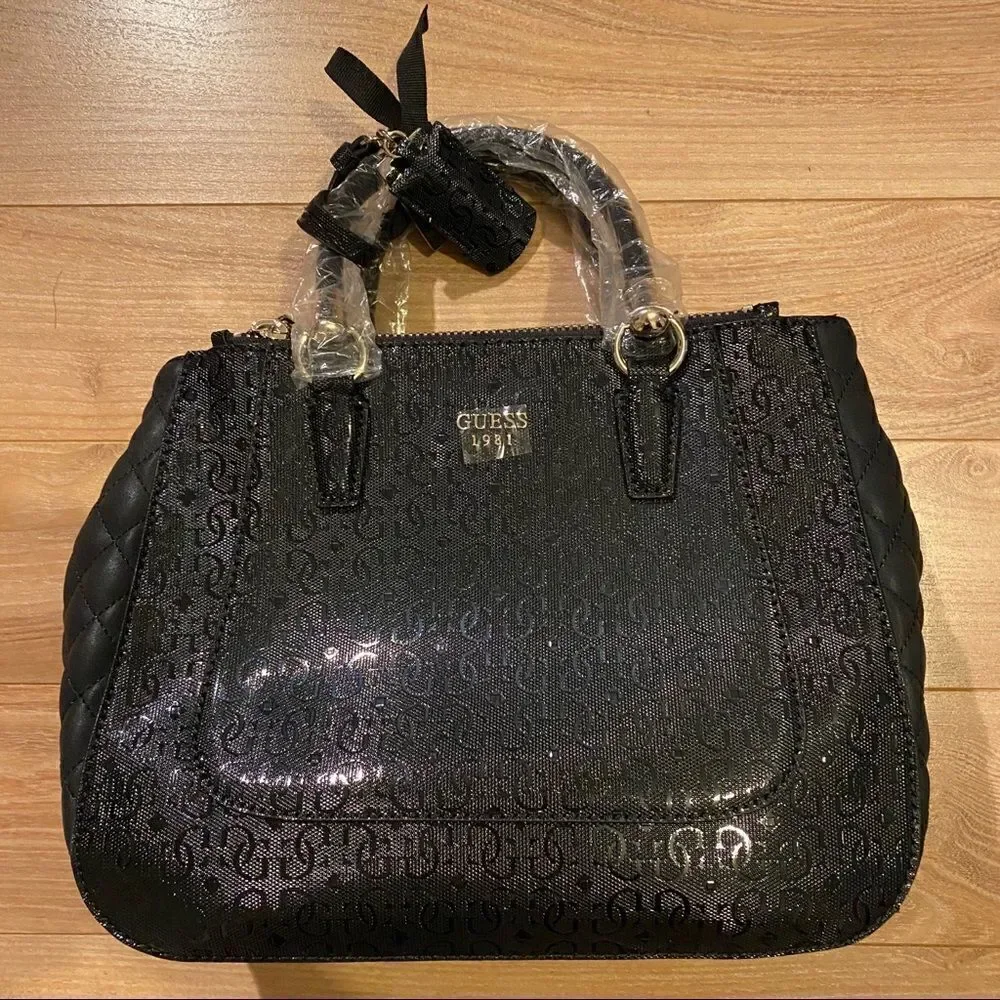 Black guess purse / handbag‎